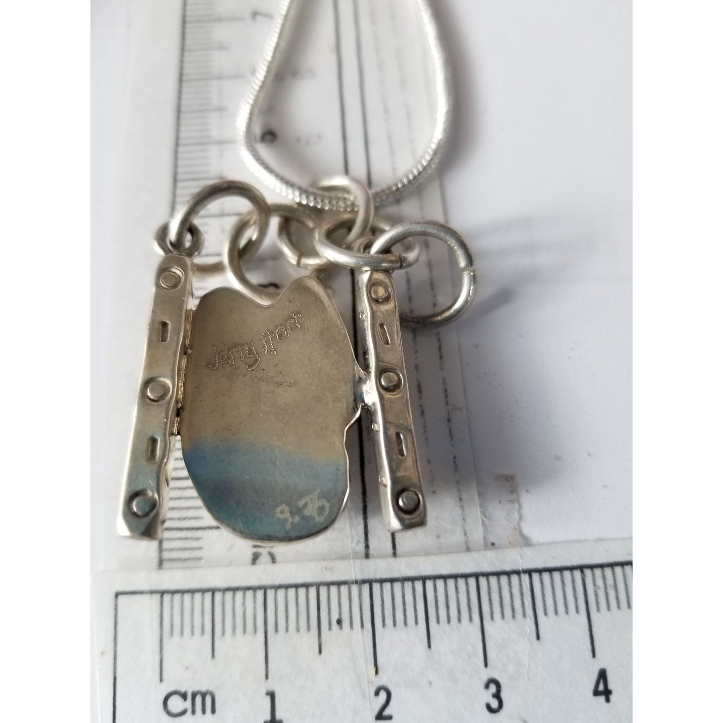 Necklace Baroque Pearls  2.5 cm x 1.5 cm 18" Chain 13.1 gr  Pendant 5 cm x 3 cm  P00005  Bin 1