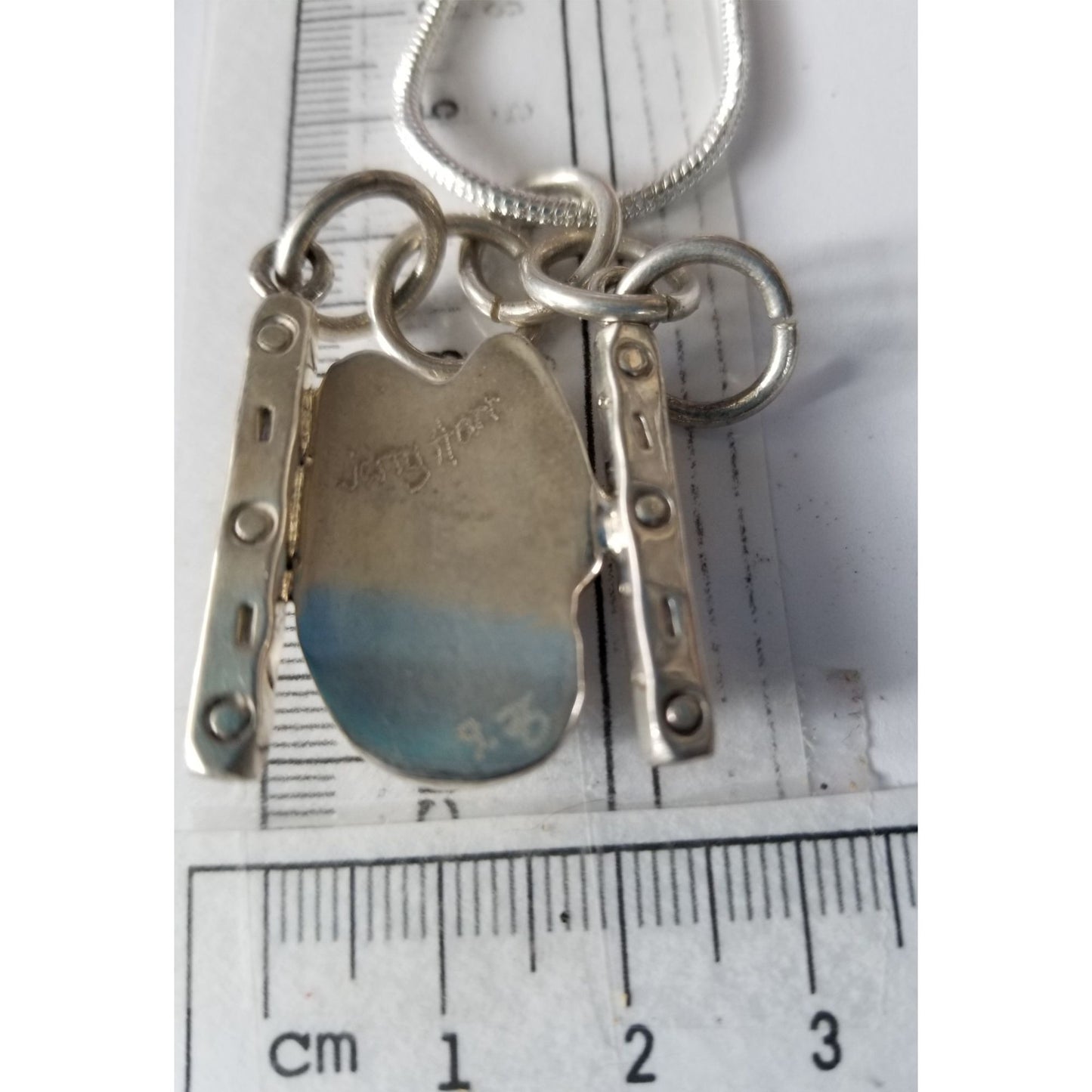 Necklace Baroque Pearls  2.5 cm x 1.5 cm 18" Chain 13.1 gr  Pendant 5 cm x 3 cm  P00005  Bin 1
