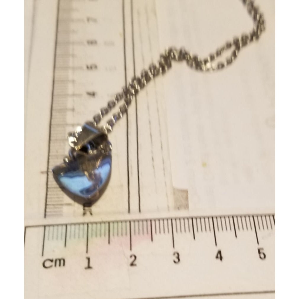 Necklace Silver Topaz Triangle  4. gr 20 ct  1.5 cm  x 2.5 cm  14" chain Blue