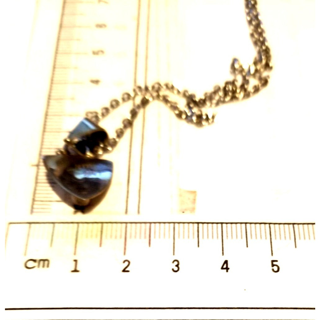 Necklace Silver Topaz Triangle  4. gr 20 ct  1.5 cm  x 2.5 cm  14" chain Blue