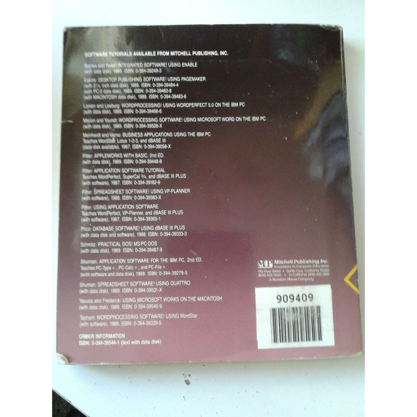 Using Microsoft Works on the PC Mitchell Publishing Floppy Disk Included 909409