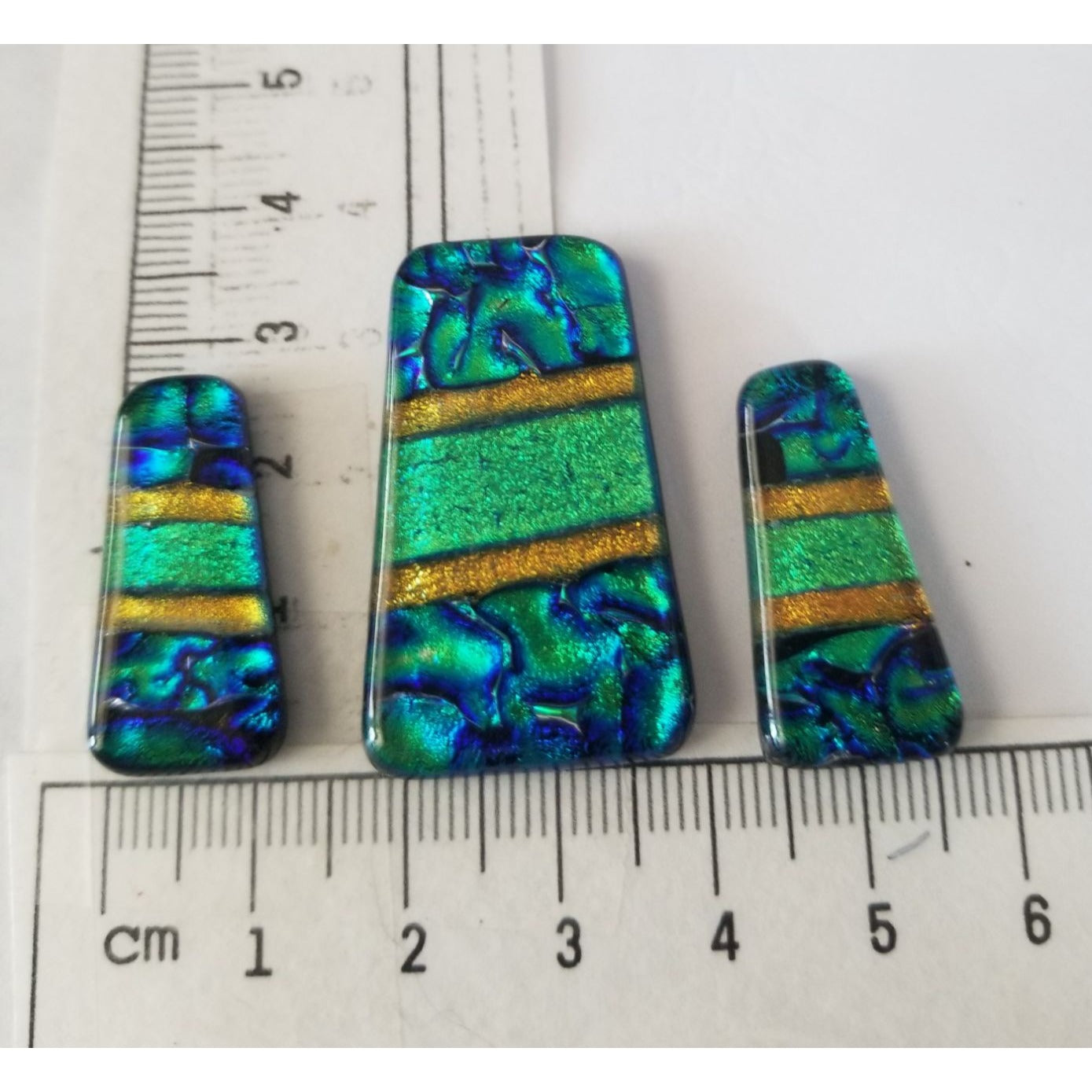 Gemstone Loose Set of 3  Dichroic glass 58.5 ct  11.7  gr 1 x 2.5 cm  3.5 x 3.5cm  # 9 Green Blue Gold