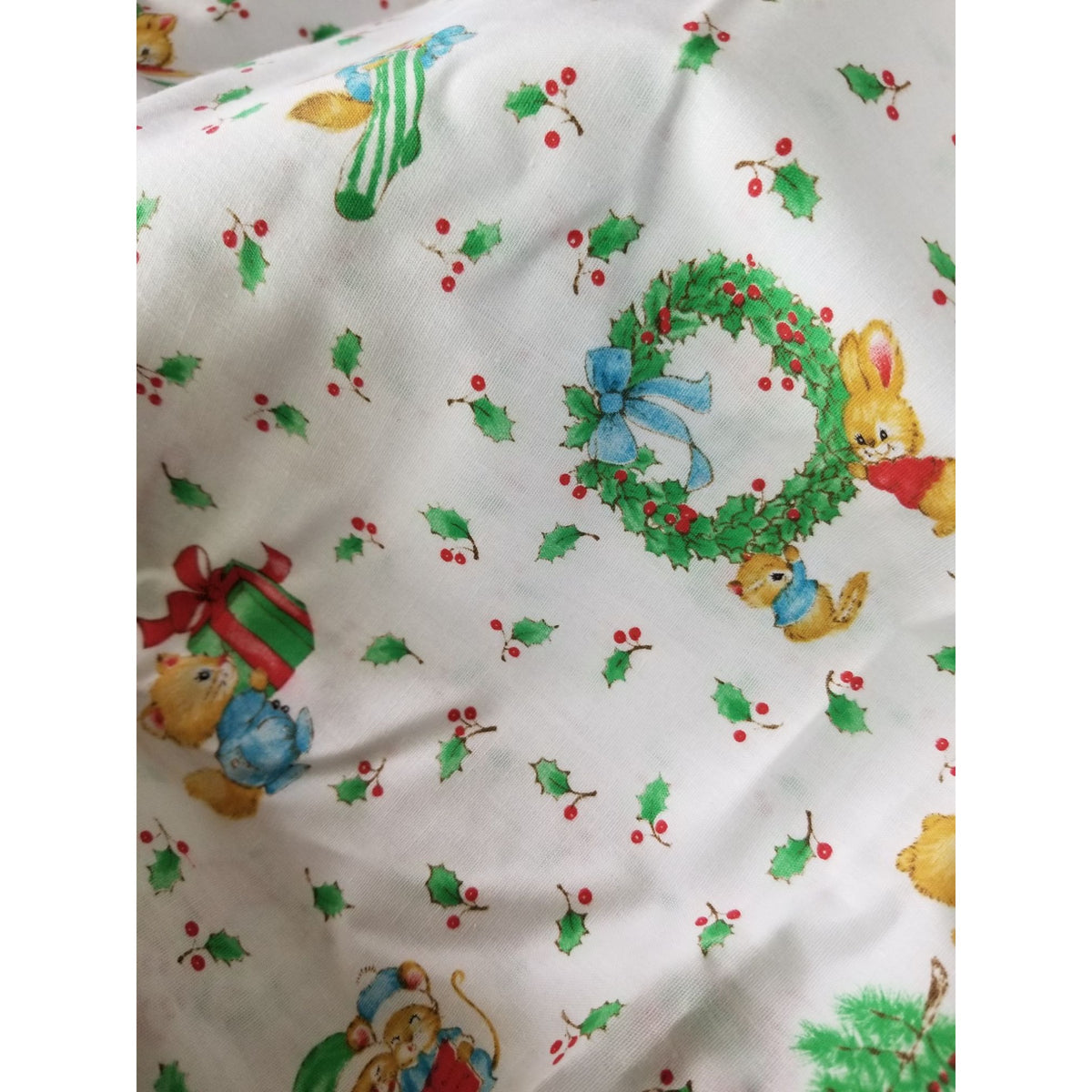 Material Cotton White Fabric Xmas Berries Bears Mice Dogs Wreath Trees Candycanes 44" x  46" Cotton
