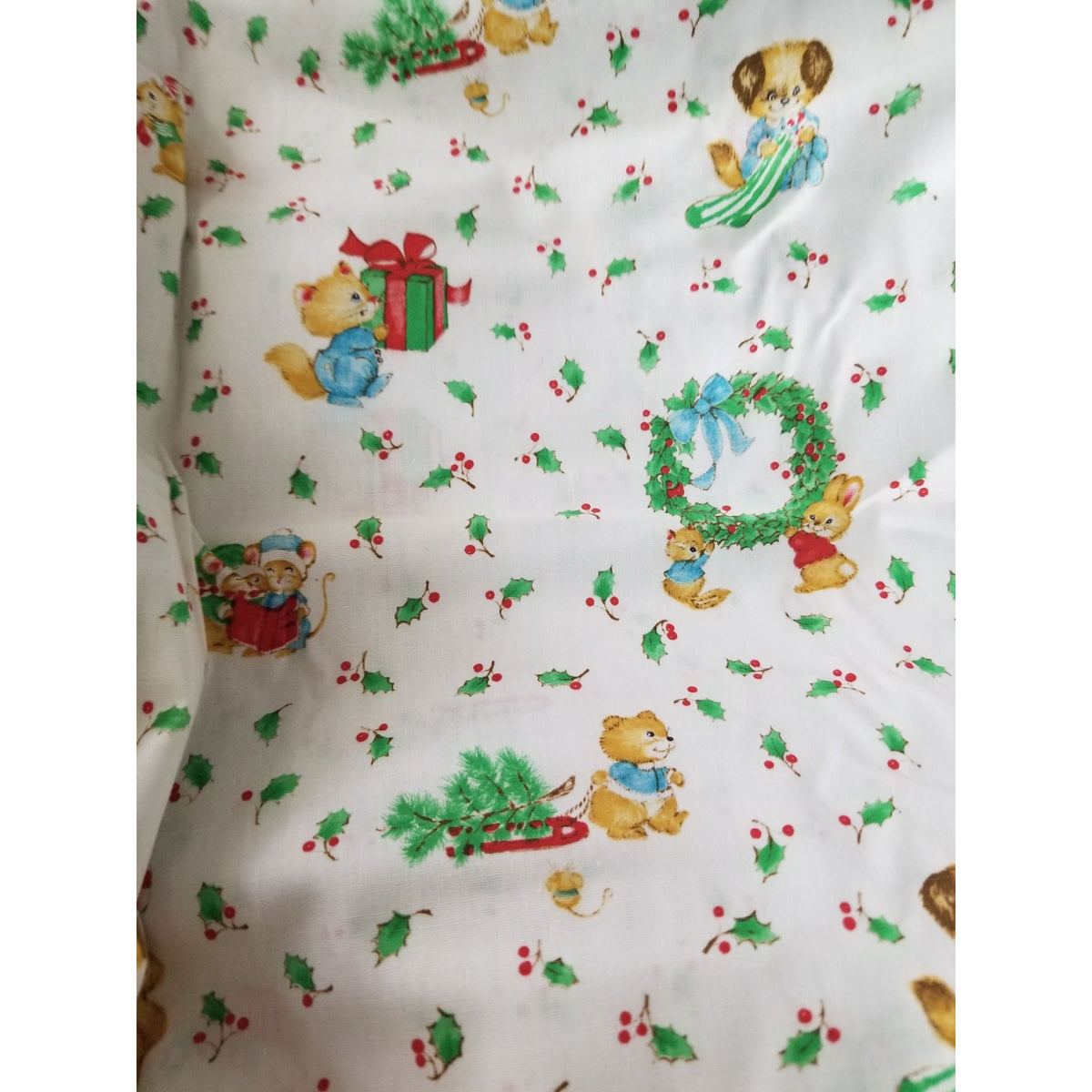 Material Cotton White Fabric Xmas Berries Bears Mice Dogs Wreath Trees Candycanes 44" x  46" Cotton