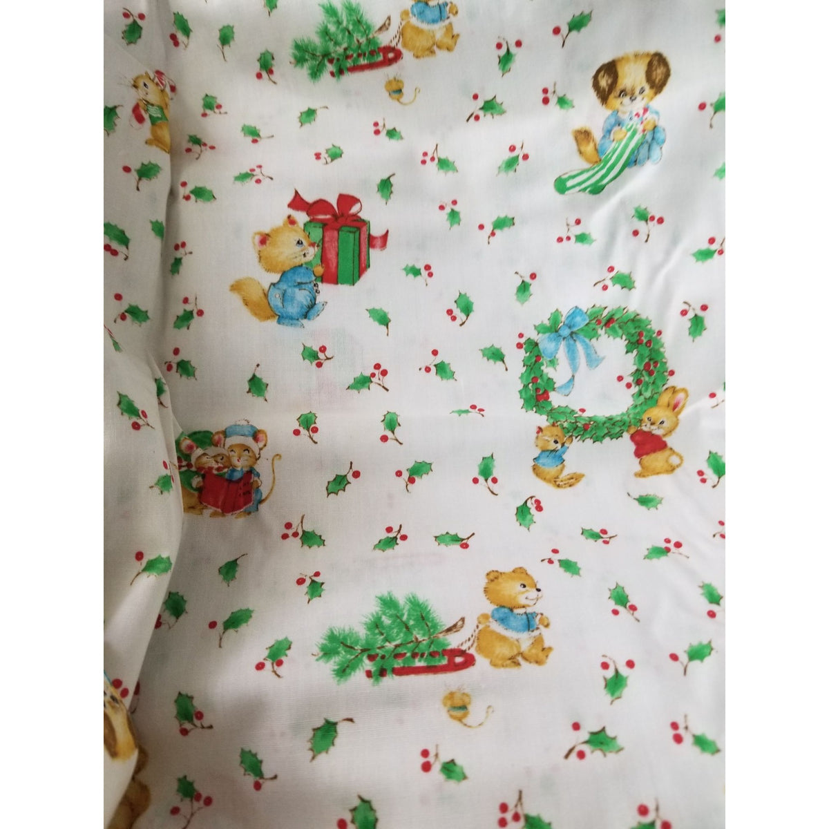 Material Cotton White Fabric Xmas Berries Bears Mice Dogs Wreath Trees Candycanes 44" x  46" Cotton
