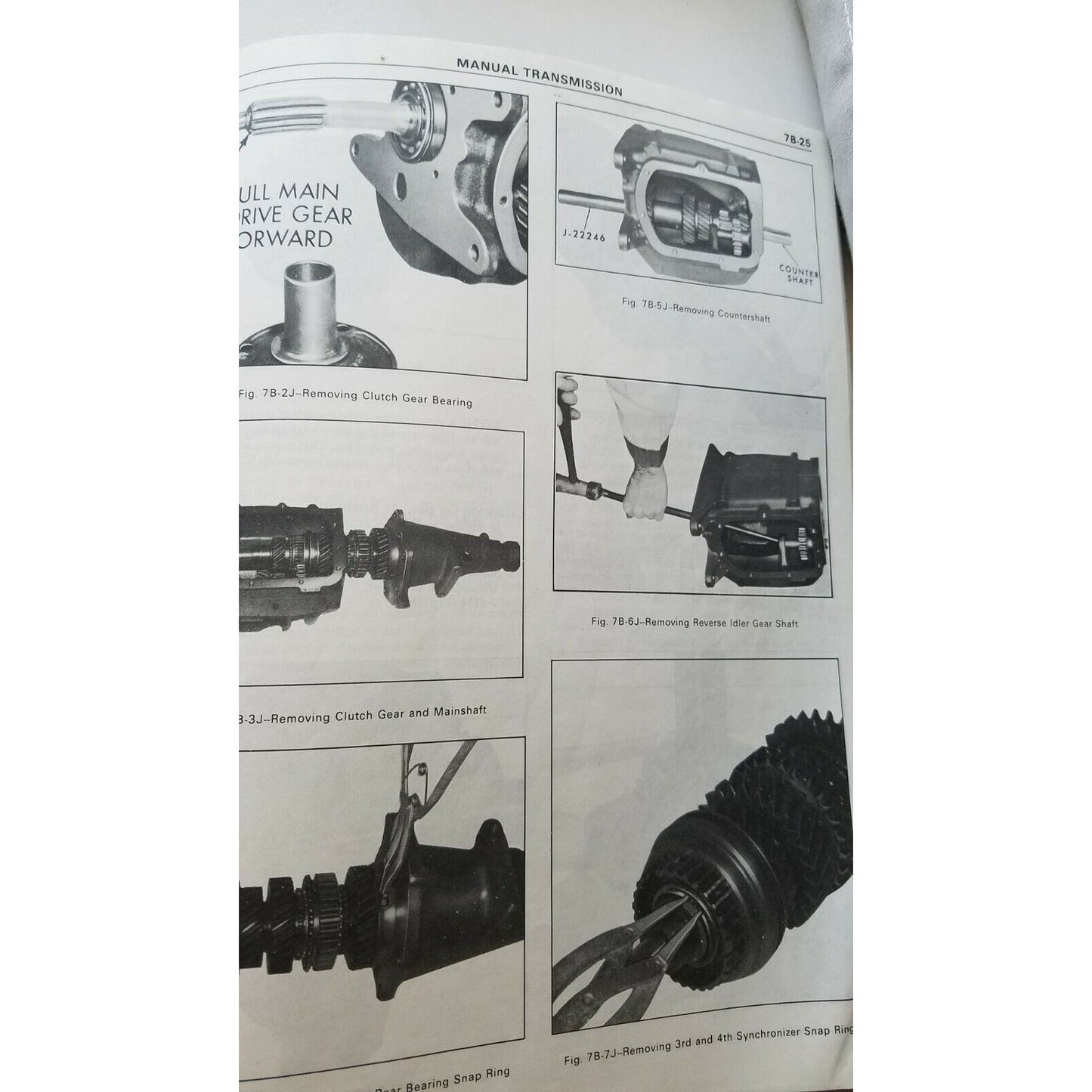 Book 1977 Chevrolet Passenger Cars and Light Duty Trucks Unit Repair Manual