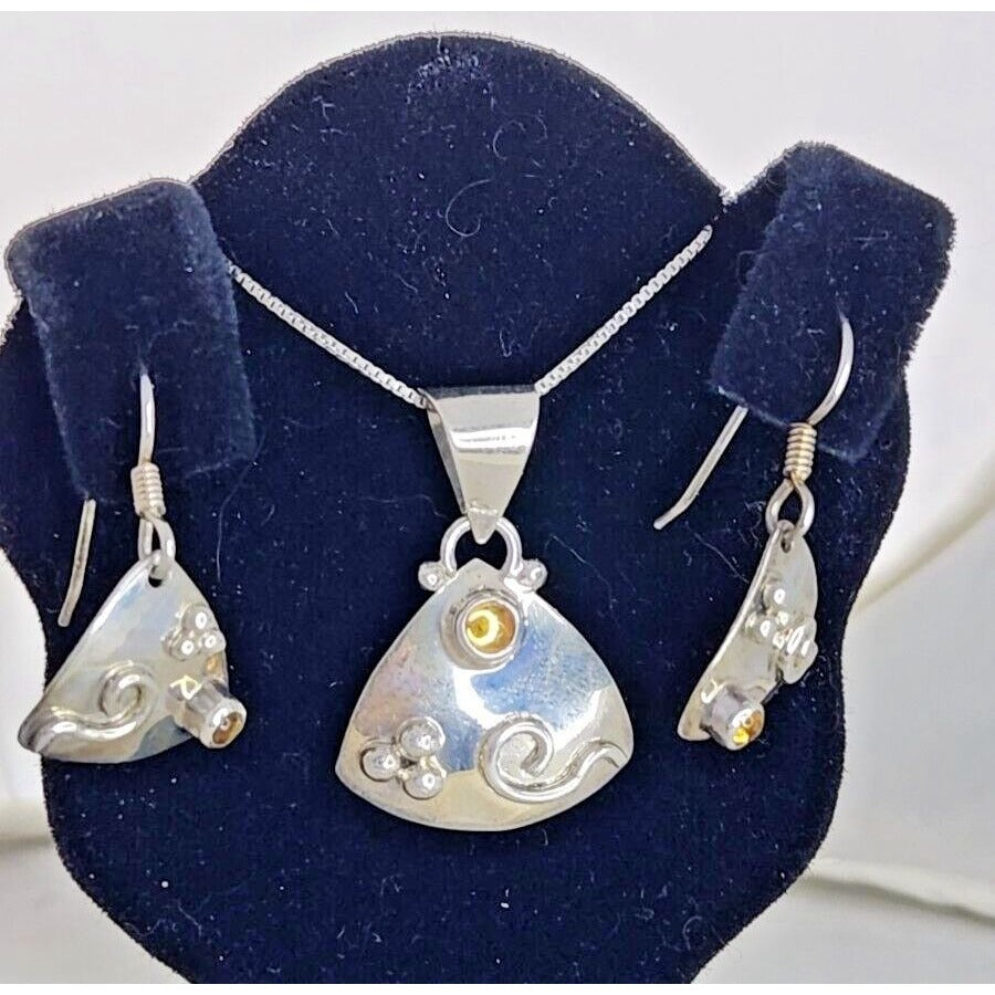 Necklace Earrings Set Round Citrine 18" Silver Chain weight 9 Gr Jewelry
