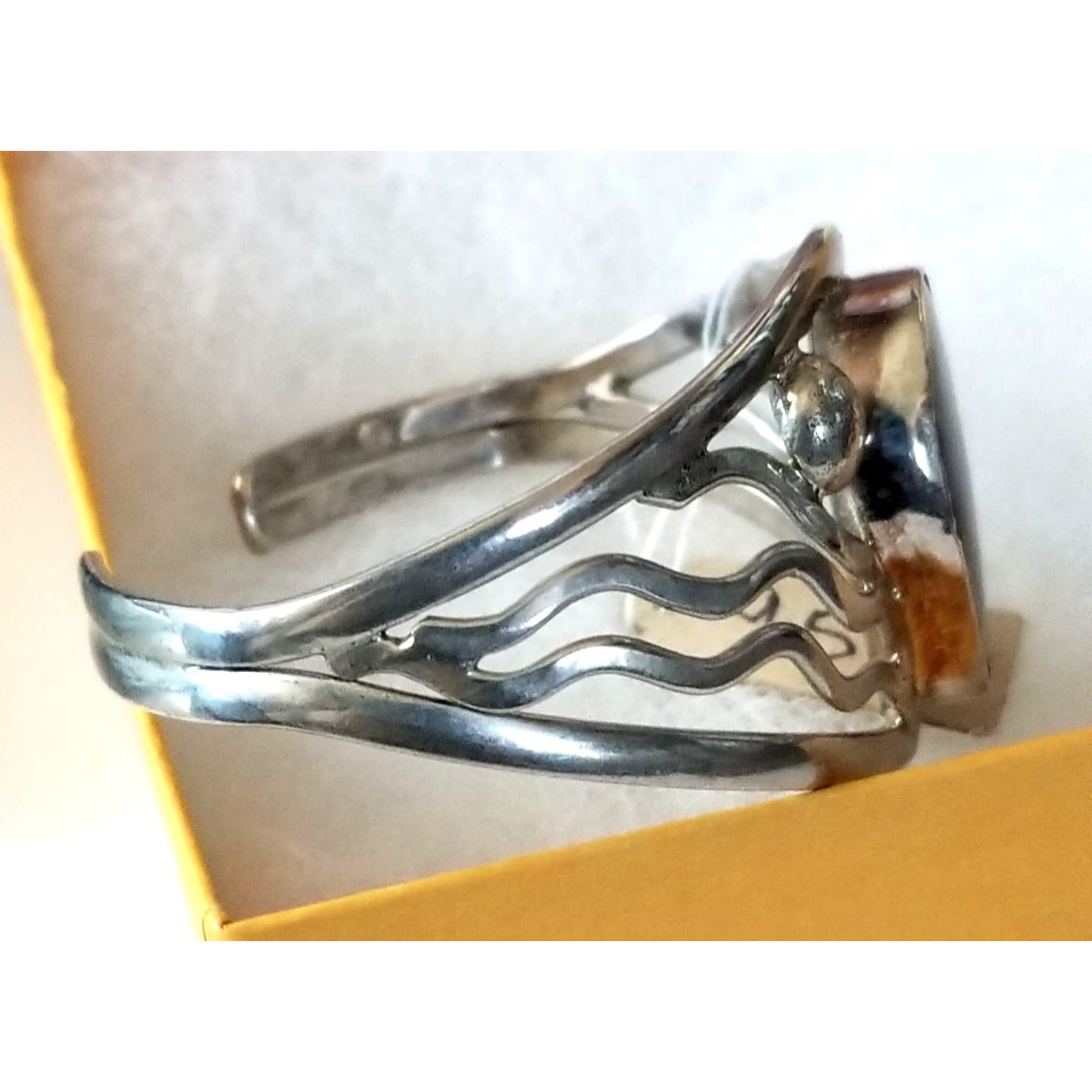 Bracelet Cuff 925 Silver Sugalite  27.9 Gr 139.5 ct  7 cm x 5.5 cm 3 cm open  3  cm High Silver Purple Silver