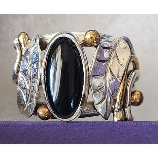 Ring Black Jade Silver Leaves Gold accents  Size 7 1/2  8.1 gr Stone 15 x 8 mm Leaves 15 x 5 mm  Jerry Fran Harr