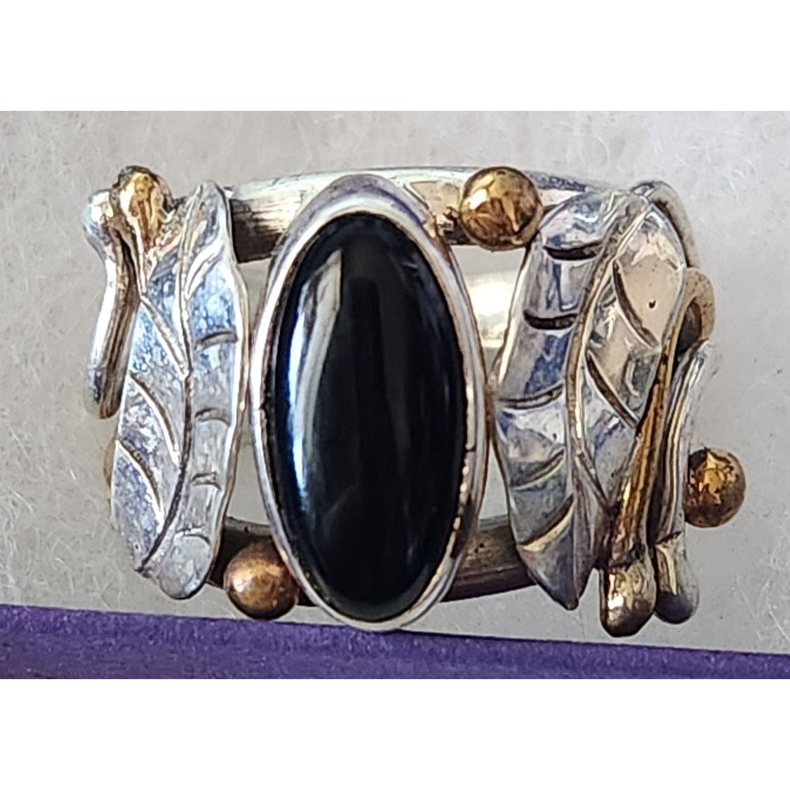 Ring Black Jade Silver Leaves Gold accents  Size 7 1/2  8.1 gr Stone 15 x 8 mm Leaves 15 x 5 mm  Jerry Fran Harr