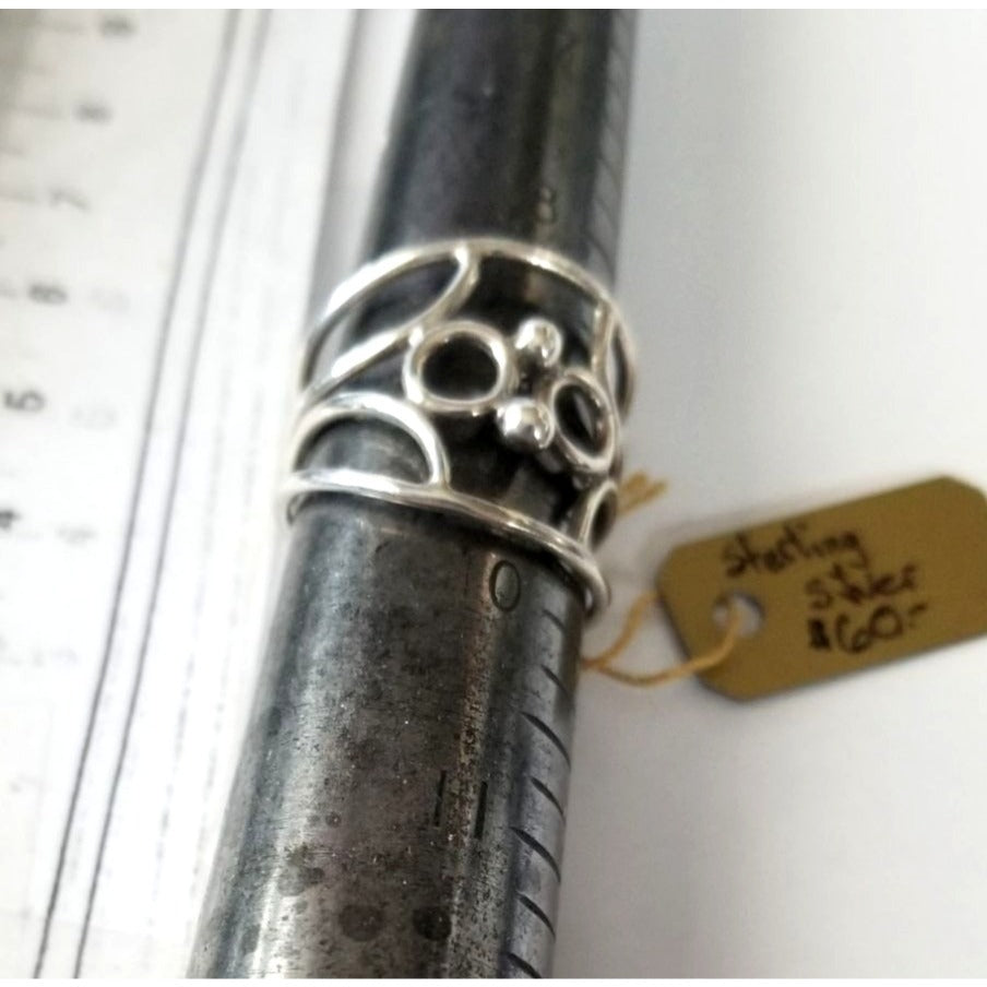 Ring Band Open Silver 2 cm wide  Size 9 1/2  5.3 gr 26.5 ct  no Stone 2.5 cm x 2.5 cm  Jerry Fran Harr