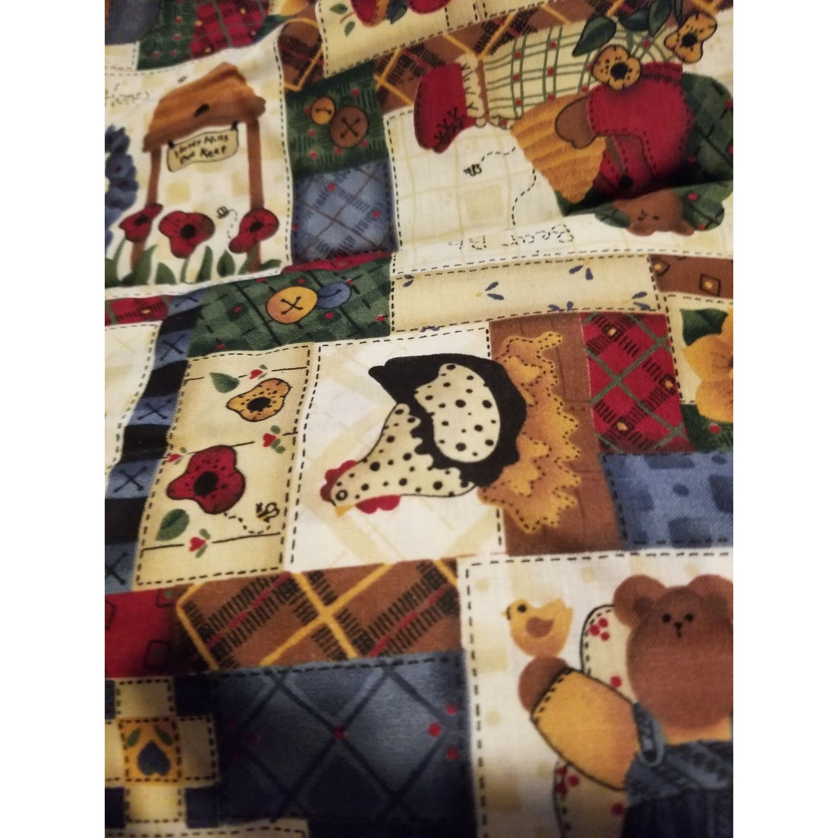 Material Cotton Cream Fabric Chicken Bears Hearts Apples Country Home Leslie Beck VIP Fabric 42" x  45" Cotton