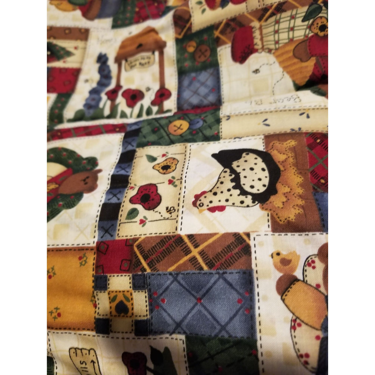 Material Cotton Cream Fabric Chicken Bears Hearts Apples Country Home Leslie Beck VIP Fabric 42" x  45" Cotton