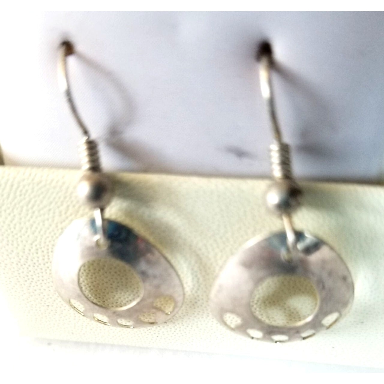 Earrings Silver 1.4 Gr  7  ct  1 cm  x 1.5  cm  Oval Paw print  Silver