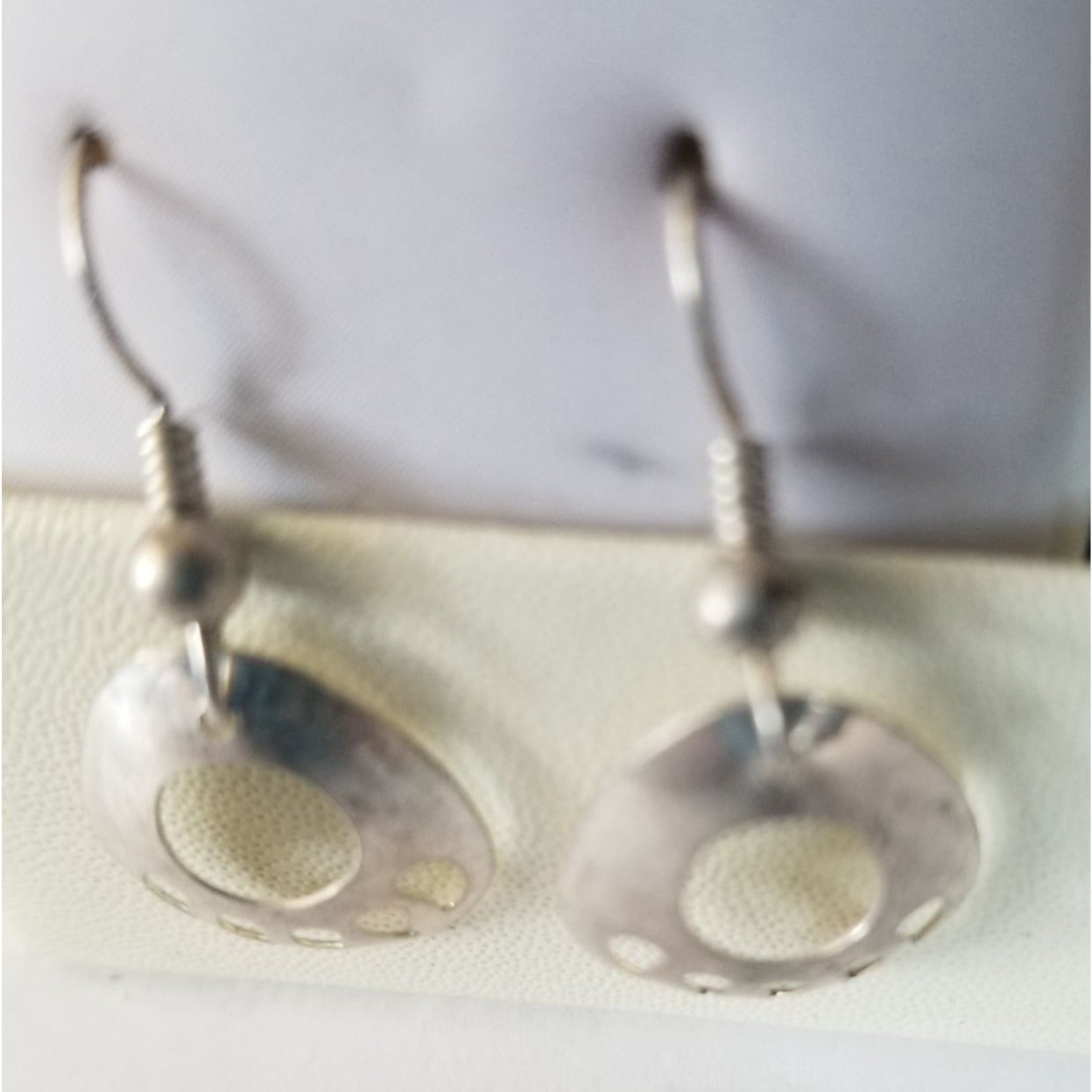 Earrings Silver 1.4 Gr  7  ct  1 cm  x 1.5  cm  Oval Paw print  Silver