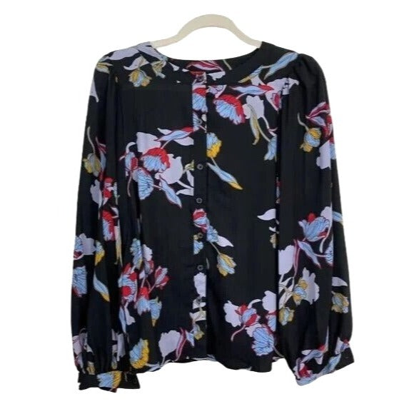 Blouse Who What Wear Black Heirloom Floral Button Front 100 % Polyester NWT Size XXL Chest  50 "  Length   30 " Sleeve   27 "