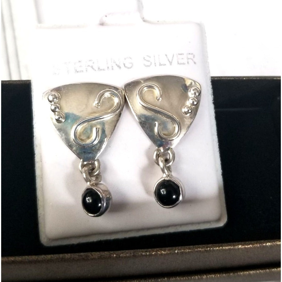 Earrings Silver Onyx   4.8 Gr  23 ct  2.5  cm  x 3 cm  Triangle Drop Black  Silver