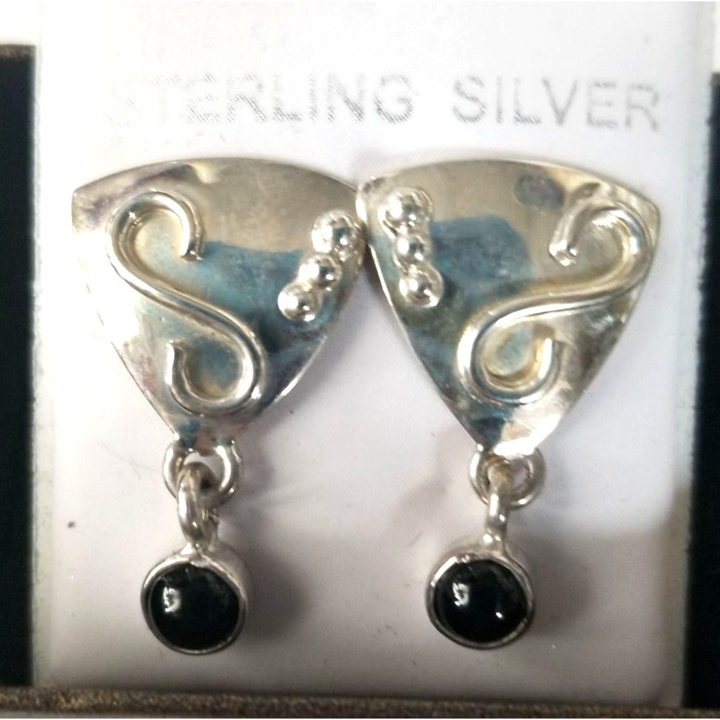 Earrings Silver Onyx   4.8 Gr  23 ct  2.5  cm  x 3 cm  Triangle Drop Black  Silver
