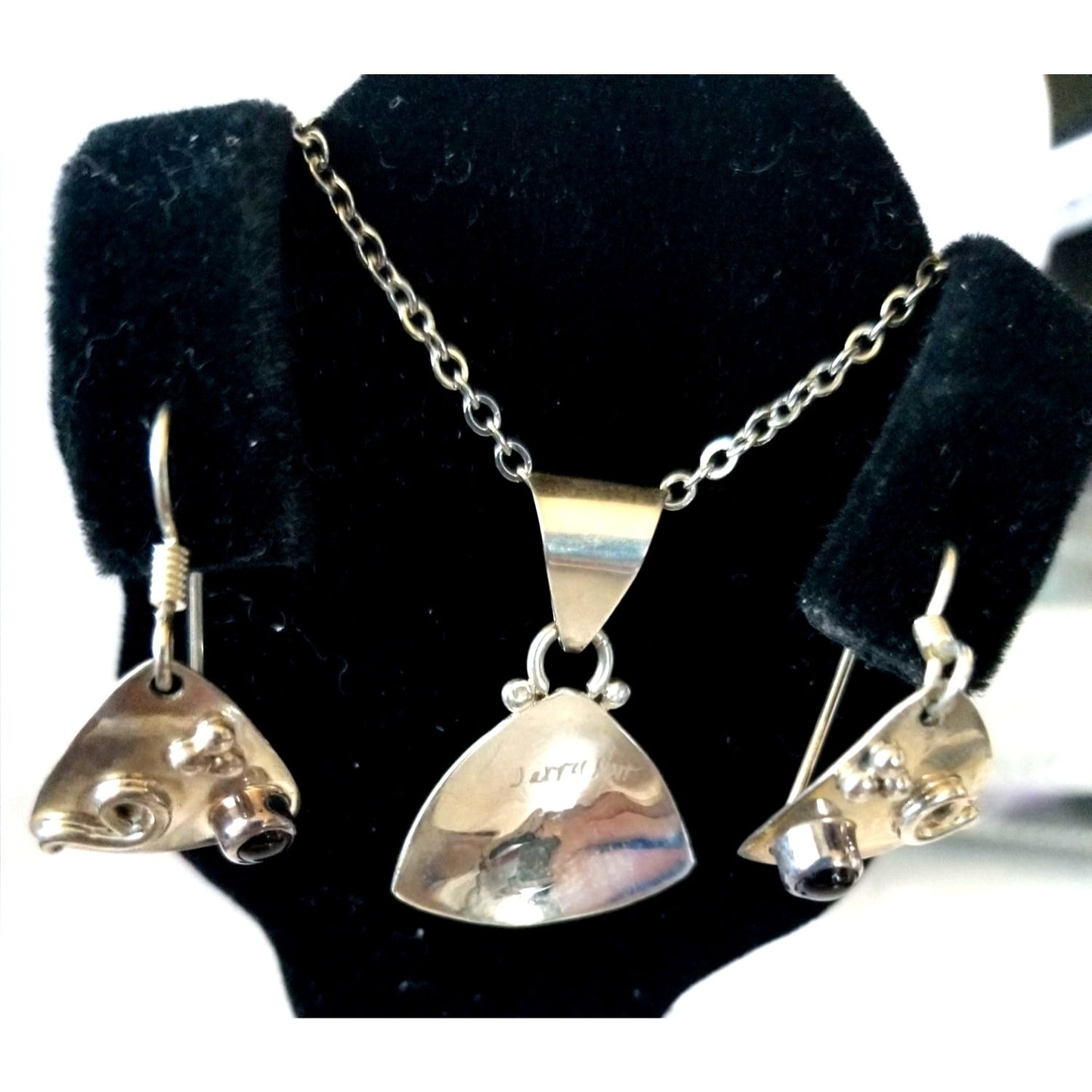 3 Pcs Garnet Earrings Necklace Silver  9.6 gr 48 ct 3.5 x 3 cm 1.5 cm  x 2 cm  18" chain