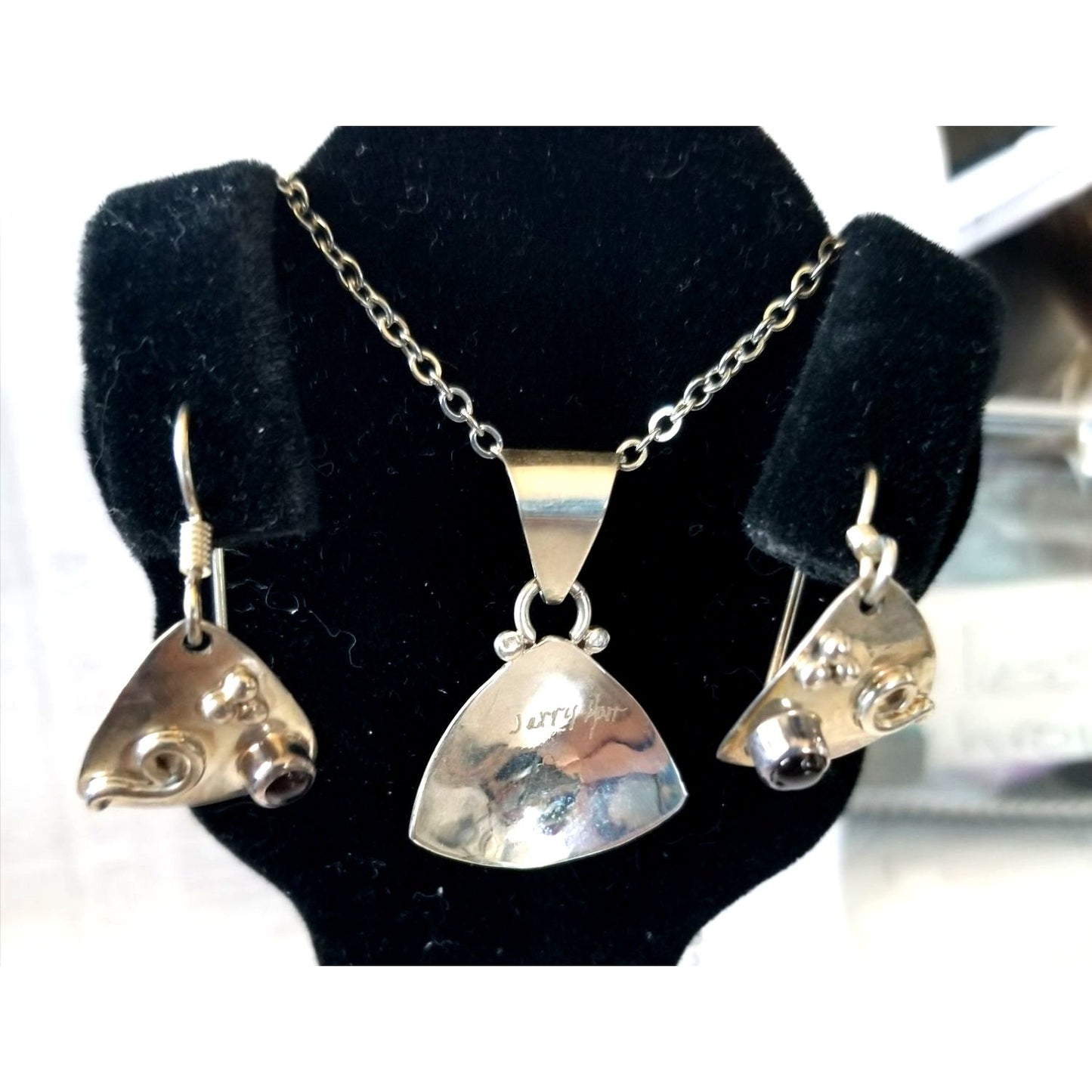 3 Pcs Garnet Earrings Necklace Silver  9.6 gr 48 ct 3.5 x 3 cm 1.5 cm  x 2 cm  18" chain