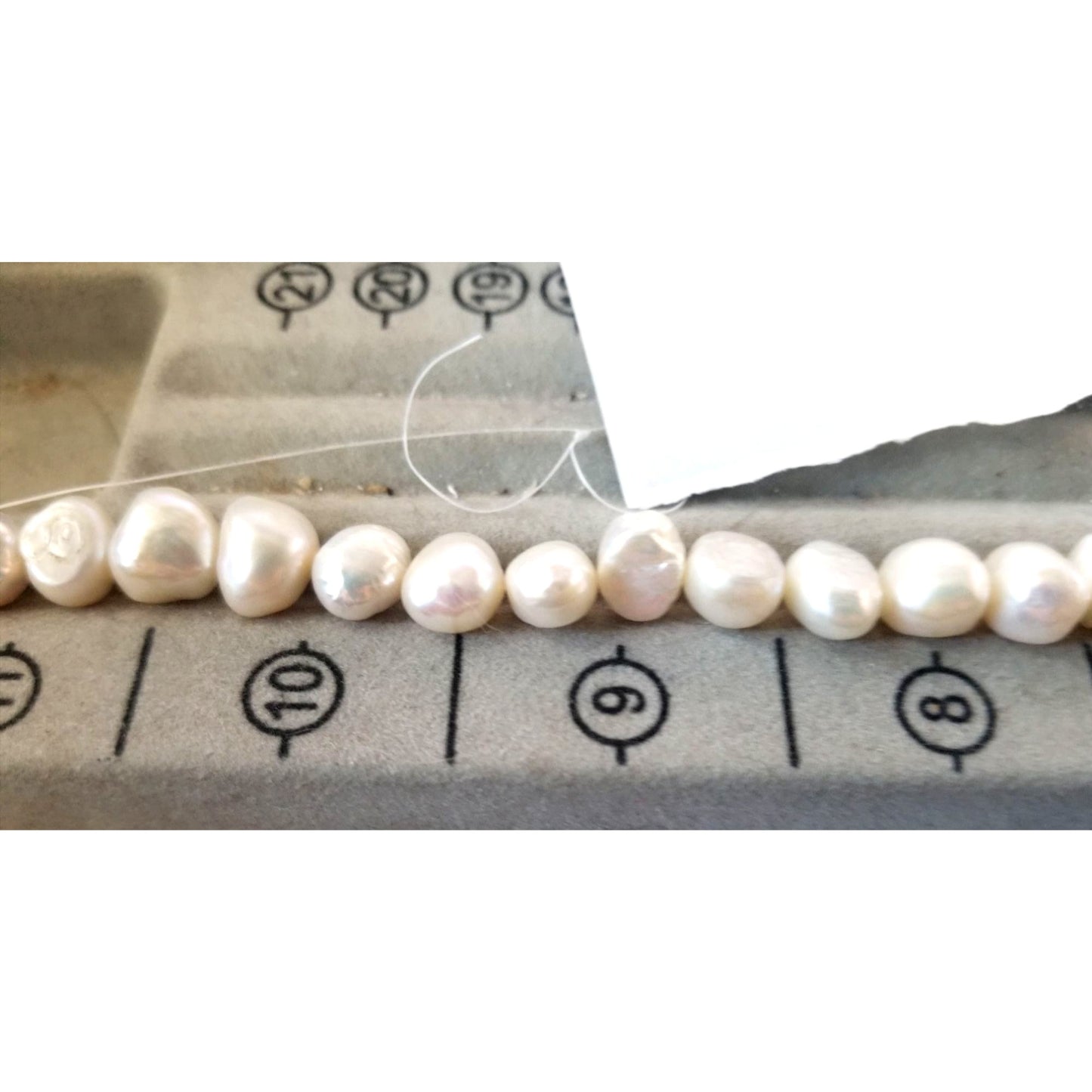 Loose Pearl Flat Bottom Oval  Bag 62 D  12 mm  Bin Pearl  40 Pcs 154  ct  30.8 gr 14"   Drilled  Freshwater Real Pearls