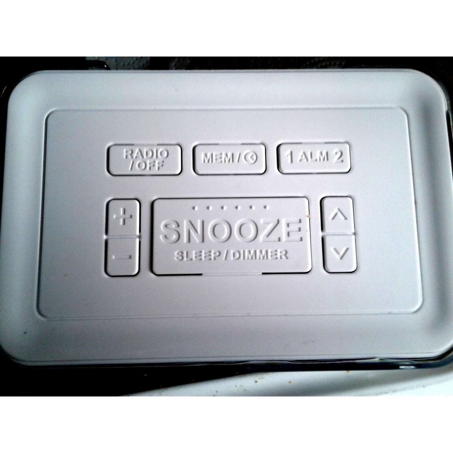 Alarm Clock RCA  Owl Wrap Model RCR8622 Backup Battery USB Connector Snooze Radio