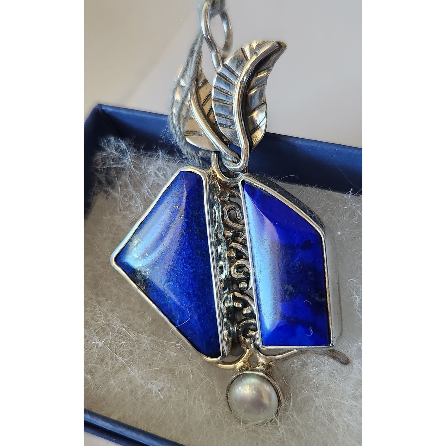 Pendant Lapis Natural Pearl 8 mm  2 Leaves 15 x 8 mm Gold Accents Silver 11.6 Gr