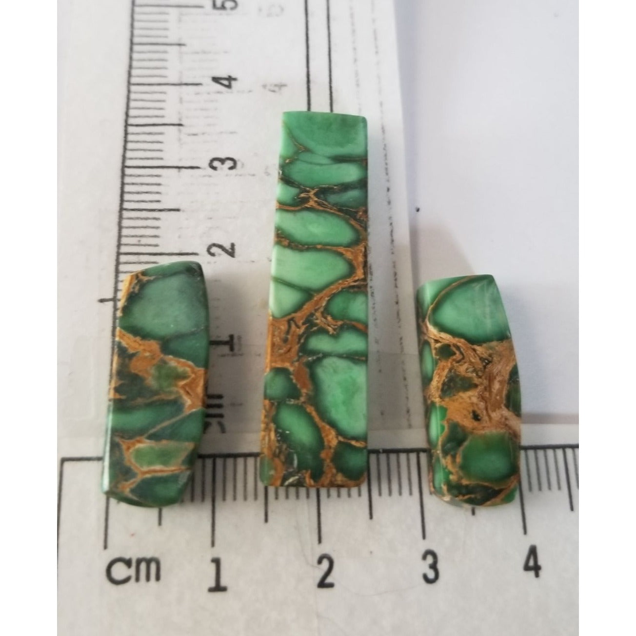 Gemstone Loose Set of 3  Dichroic glass 34  ct  68  gr 1 x 2. cm  3.5 x 3.5cm  Gold Green Black