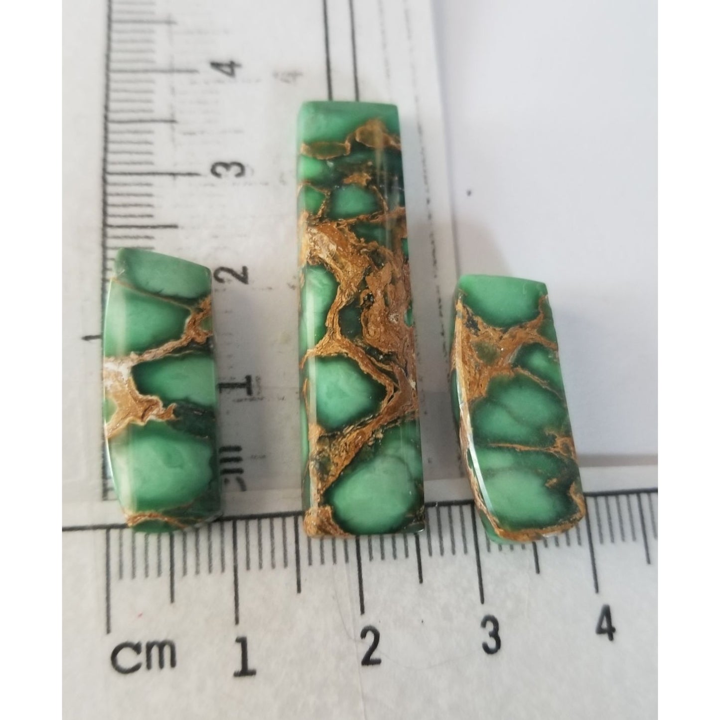 Gemstone Loose Set of 3  Dichroic glass 34  ct  68  gr 1 x 2. cm  3.5 x 3.5cm  Gold Green Black