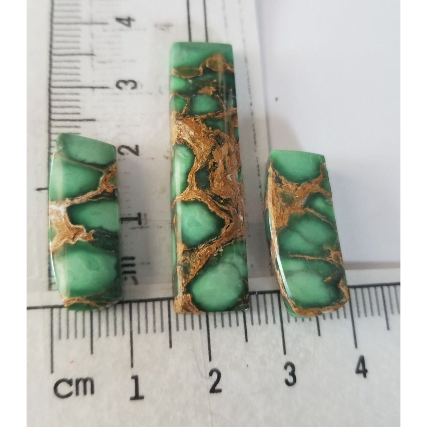 Gemstone Loose Set of 3  Dichroic glass 34  ct  68  gr 1 x 2. cm  3.5 x 3.5cm  Gold Green Black
