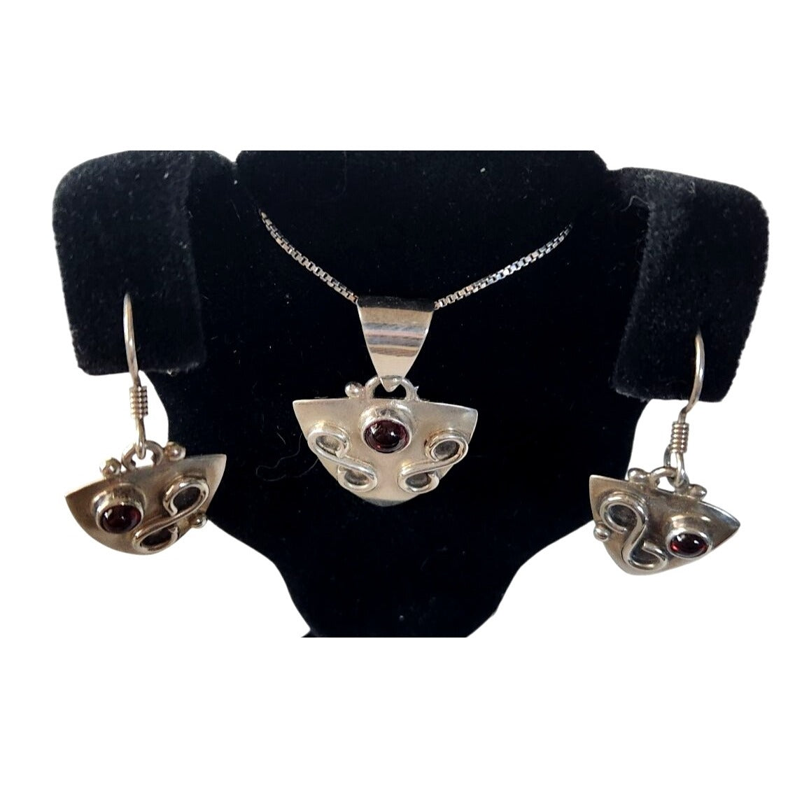 Necklace and Earrings  Silver Set Garnet 9.5 gr 16" Chain Silver Jerry & Fran Harr