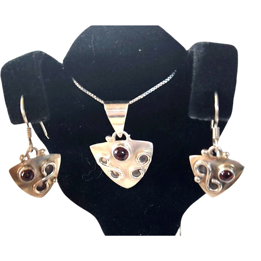 Necklace and Earrings  Silver Set Garnet 9.5 gr 16" Chain Silver Jerry & Fran Harr