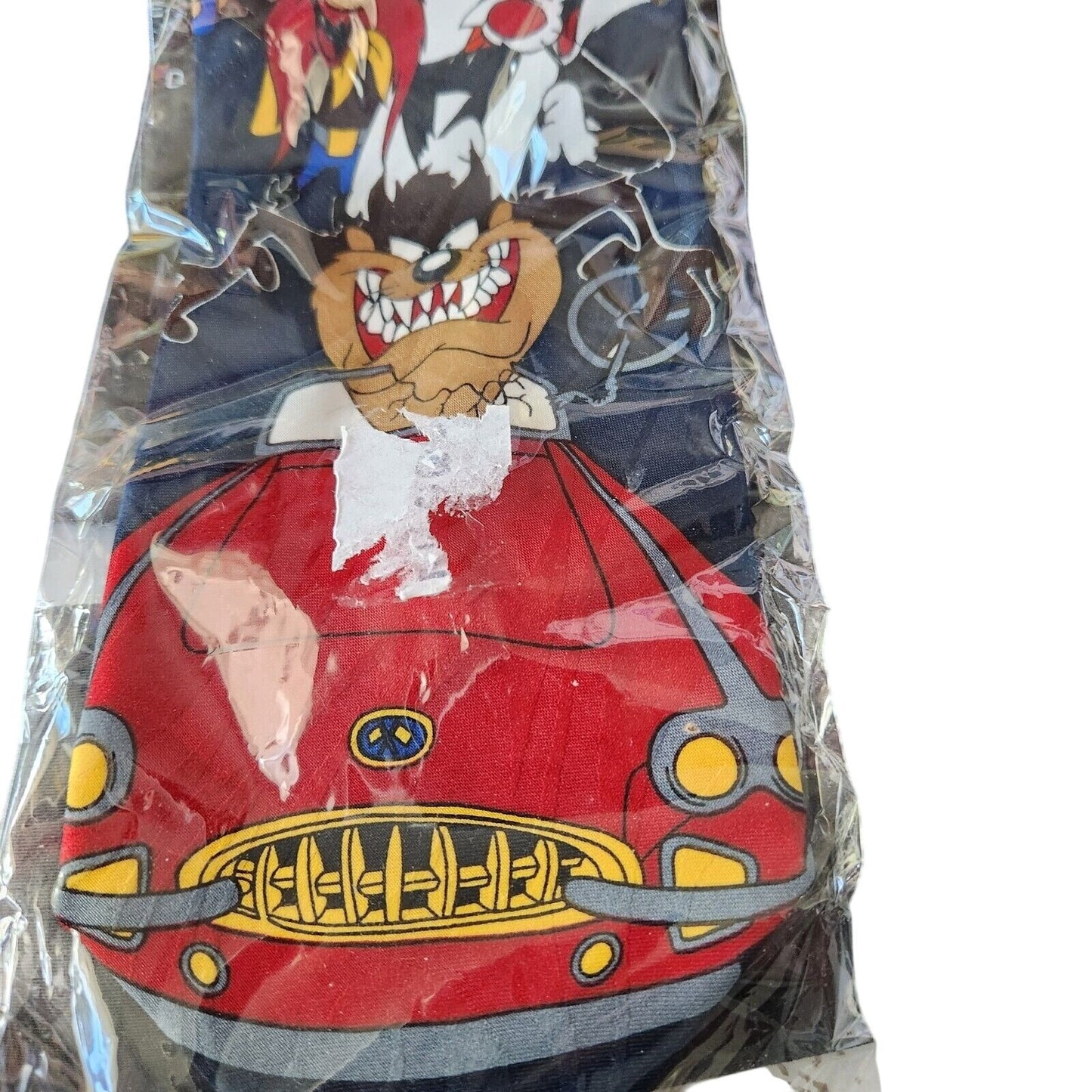 Tie Looney Tunes  1993 Taz Driving a Red Car Sylvester Bugs Sam Tweety  60" x 4"