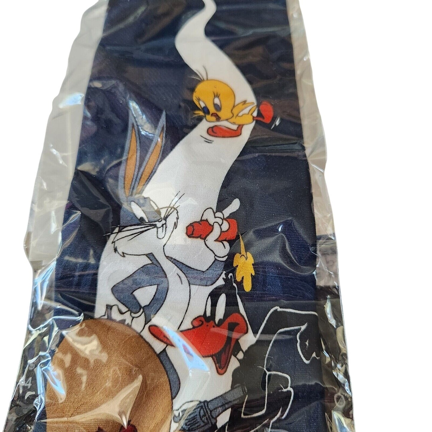 Tie Looney Tunes  1993 Taz Driving a Red Car Sylvester Bugs Sam Tweety  60" x 4"