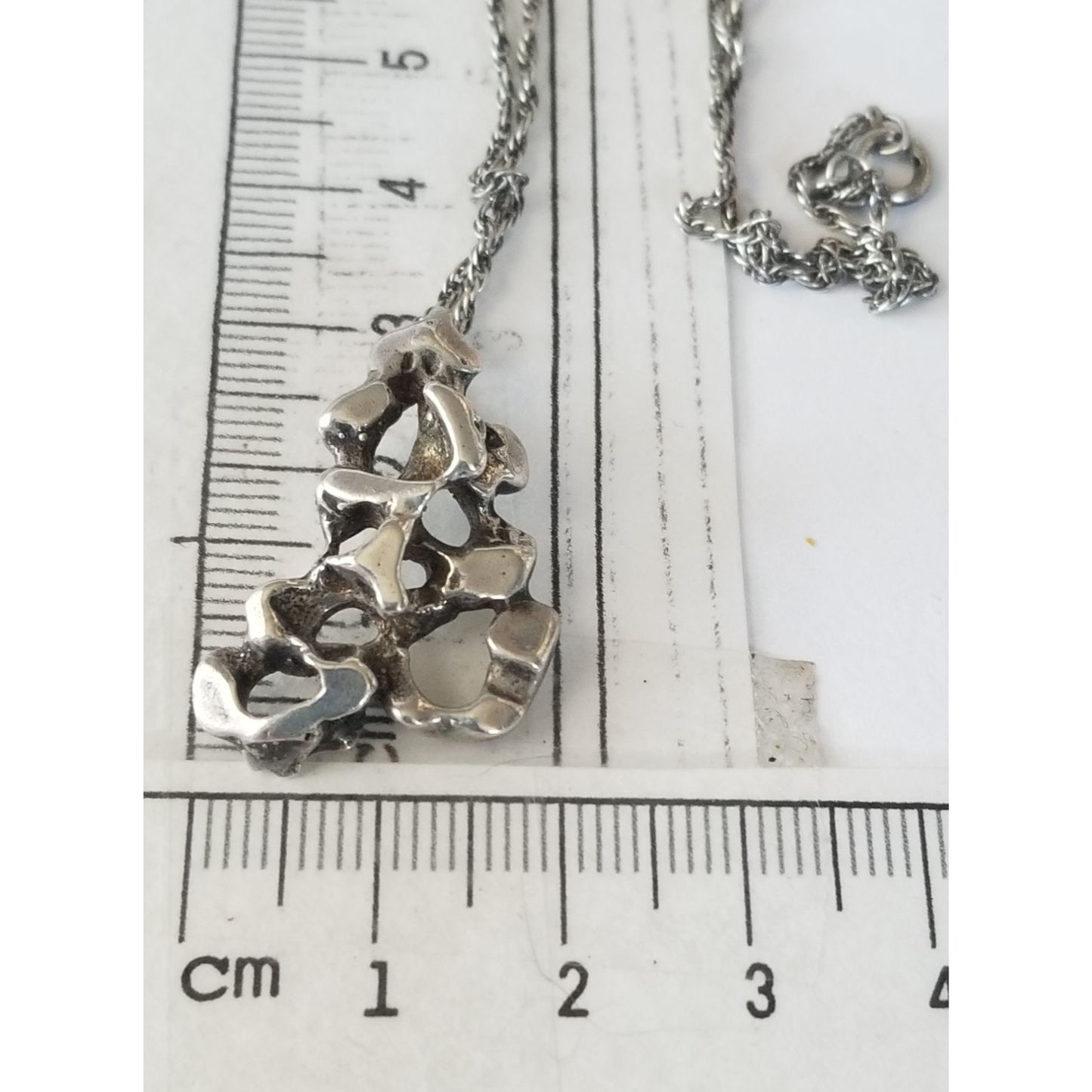 Necklace Silver Nugget 6.7   gr 33.5 ct  32 cm  x 24 cm  18" chain