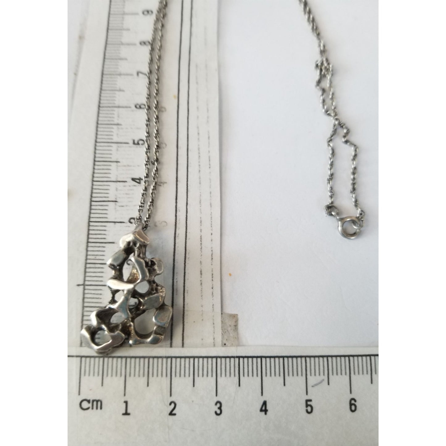 Necklace Silver Nugget 6.7   gr 33.5 ct  32 cm  x 24 cm  18" chain