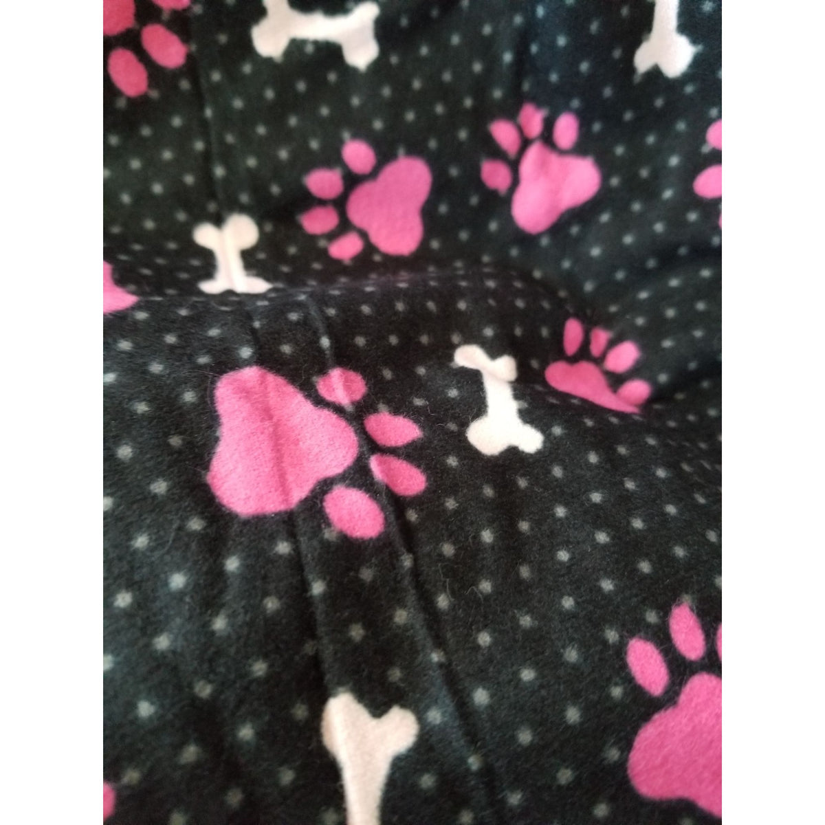 Material  Black Paw Prints Bones Dots   42" x 36"   Flannel 1 Yrd Craft Clothing  Joann