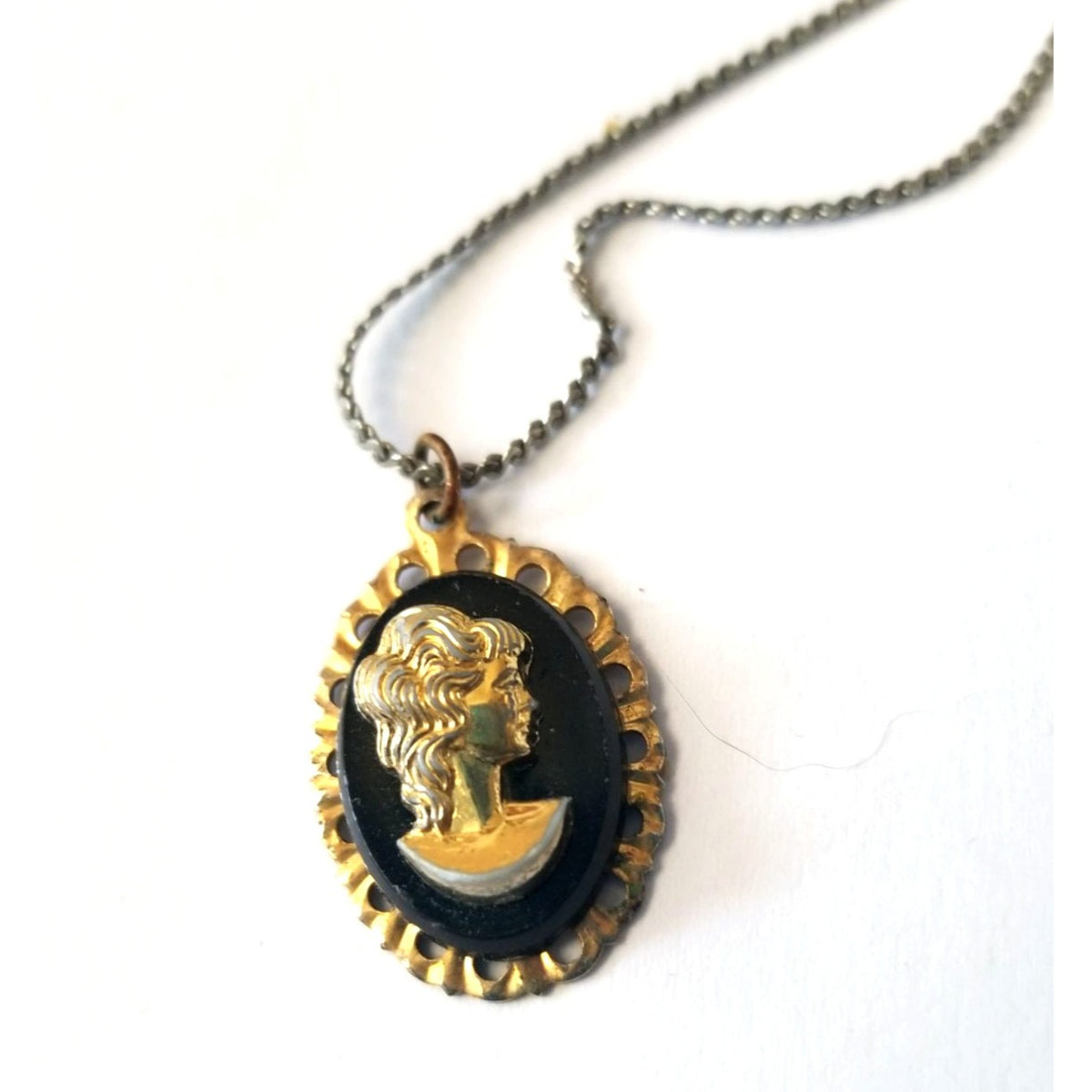 Vintage Gold & Black Cameo Pendant Necklace With Chain  1 " Oval Frame Elegant Design