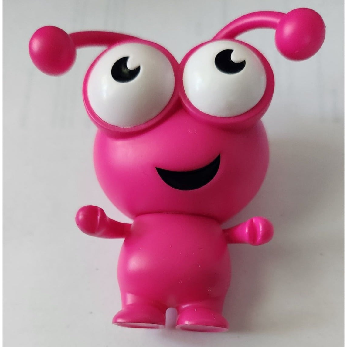 Cricut Cutie True Magenta Collectible Figurine 7.6cm Tall Ages 12+ Cute Desk Buddy