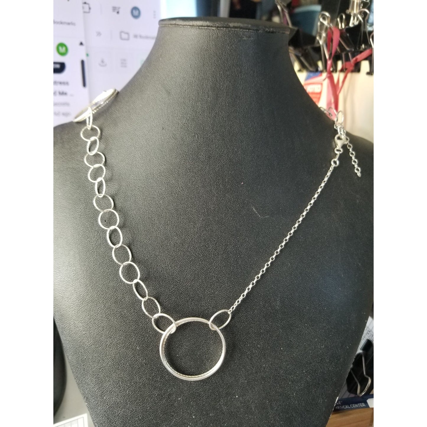 Necklace Silver Hoops Silver 11 gr 55 ct  3 cm  x 1 cm  19" chain  Jerry Fran Harr