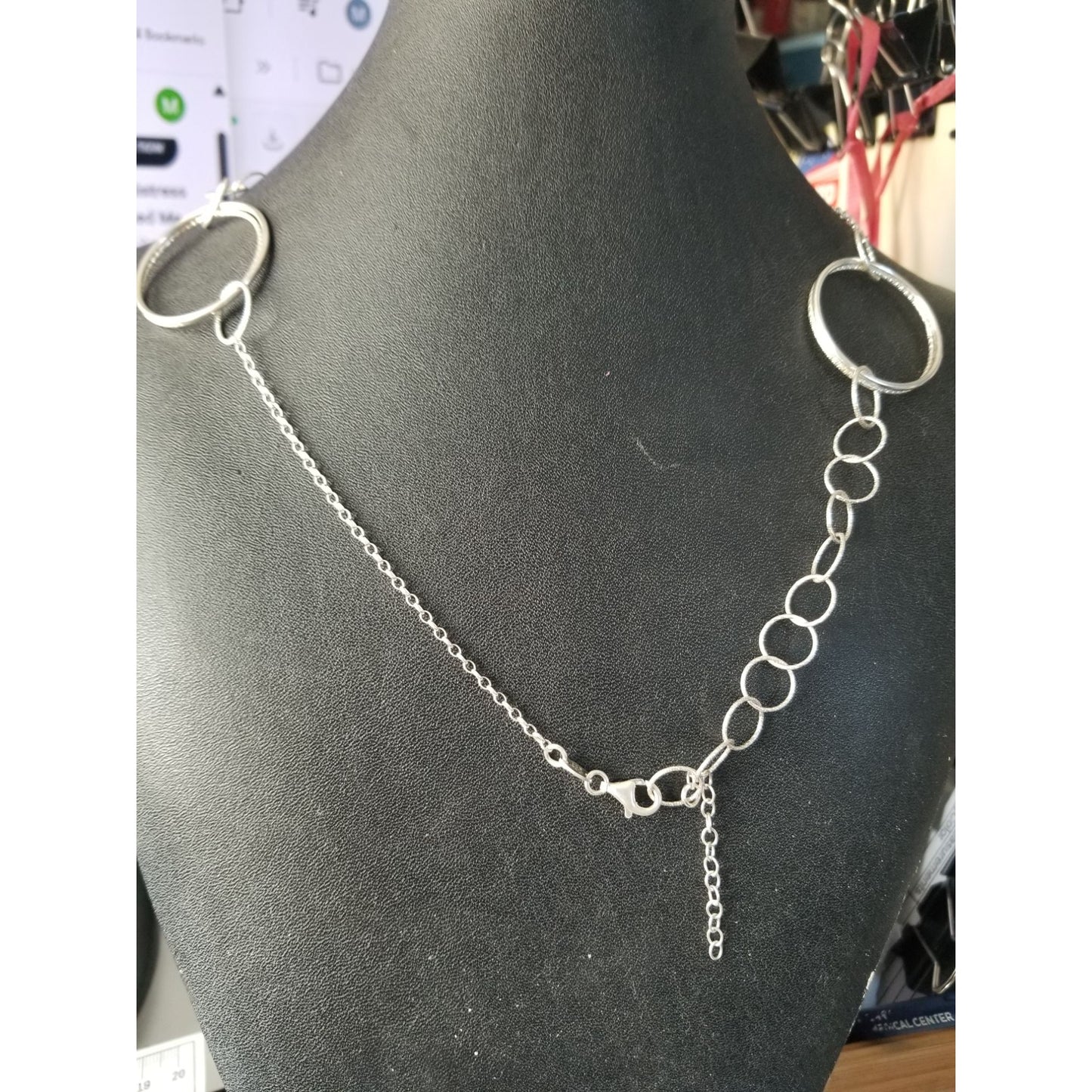 Necklace Silver Hoops Silver 11 gr 55 ct  3 cm  x 1 cm  19" chain  Jerry Fran Harr