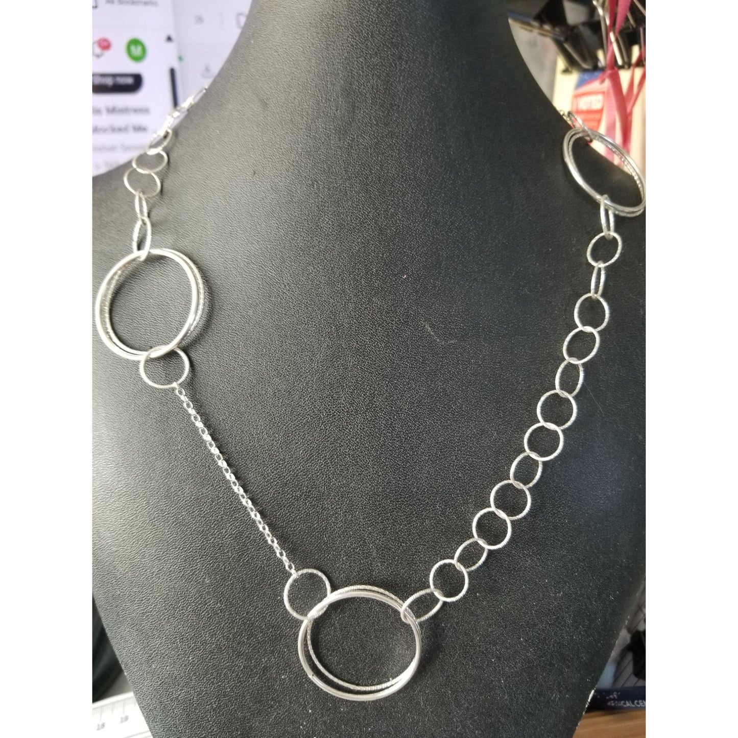 Necklace Silver Hoops Silver 11 gr 55 ct  3 cm  x 1 cm  19" chain  Jerry Fran Harr