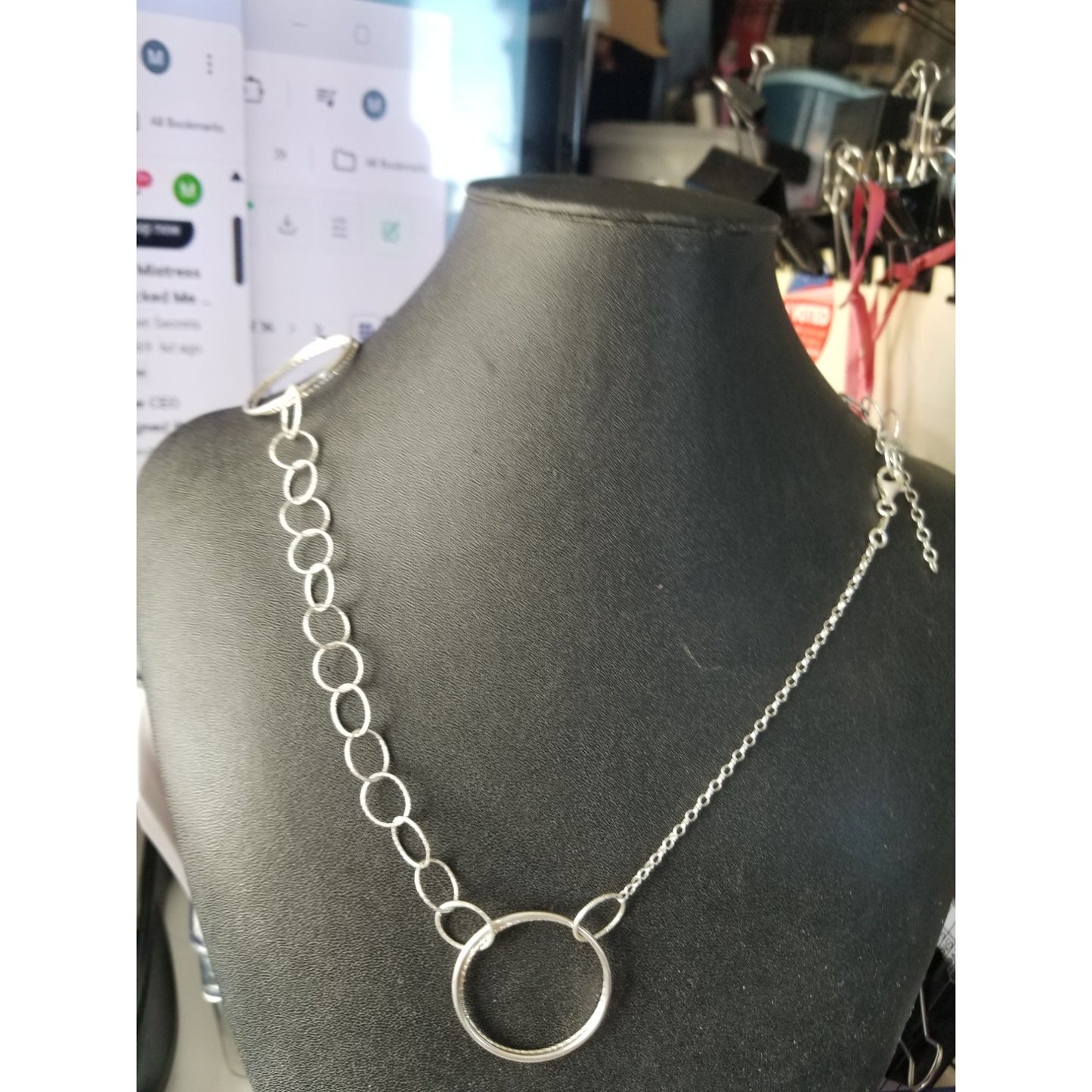 Necklace Silver Hoops Silver 11 gr 55 ct  3 cm  x 1 cm  19" chain  Jerry Fran Harr