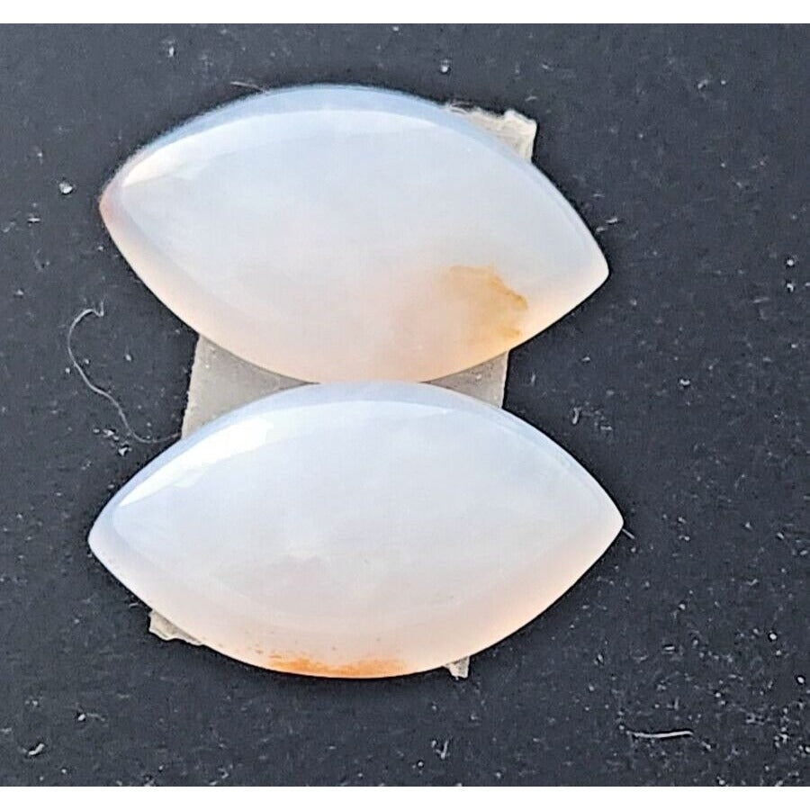 Gemstones Matched Pair Moon Stone 4.1 gr Earrings Size 25 mm x 14 mm 21 ct