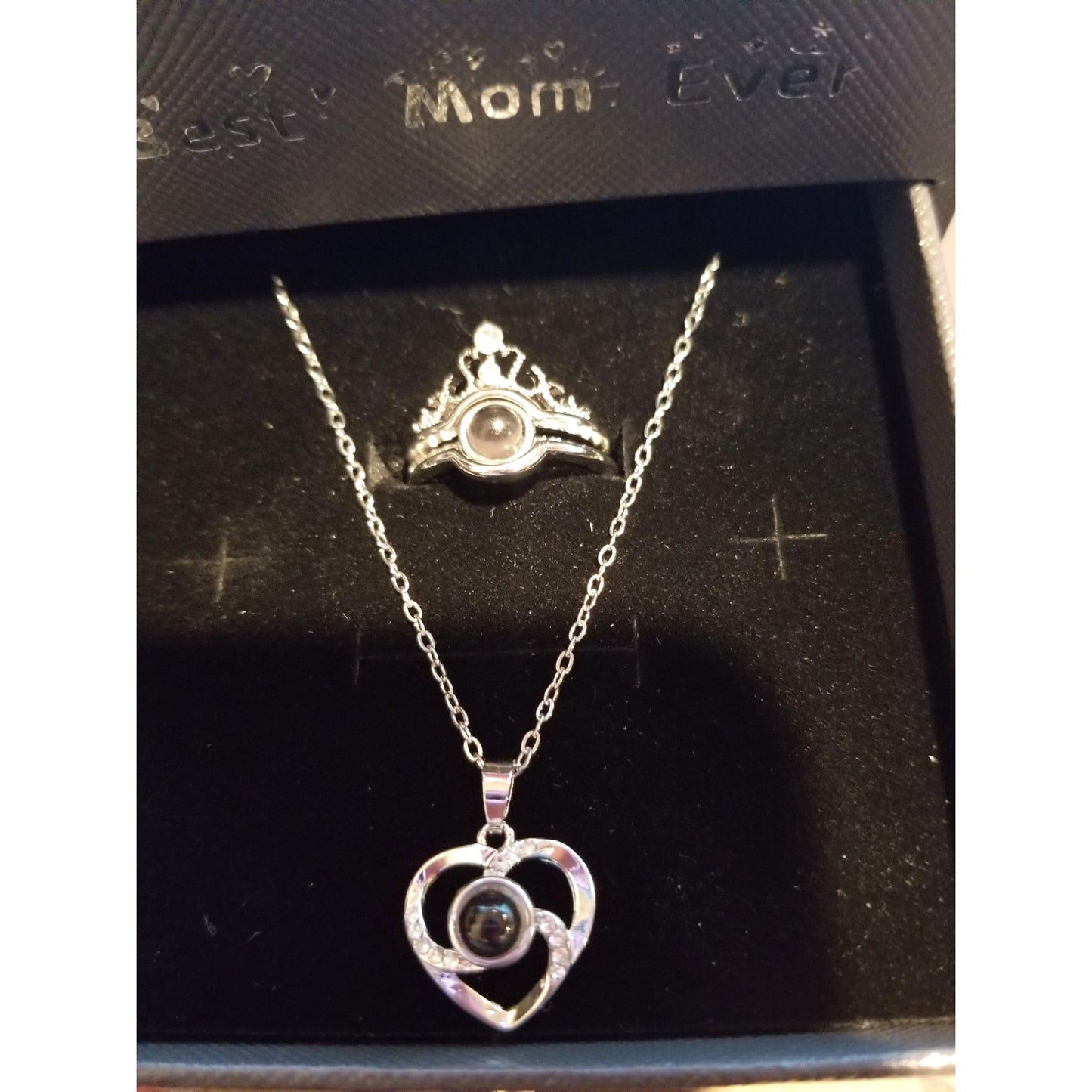 Gift Box For Mom Box says Best Mom Ever Necklace Heart Pendant and Ring with Red Rose Jewelry Storage Box for Women Mother's Day