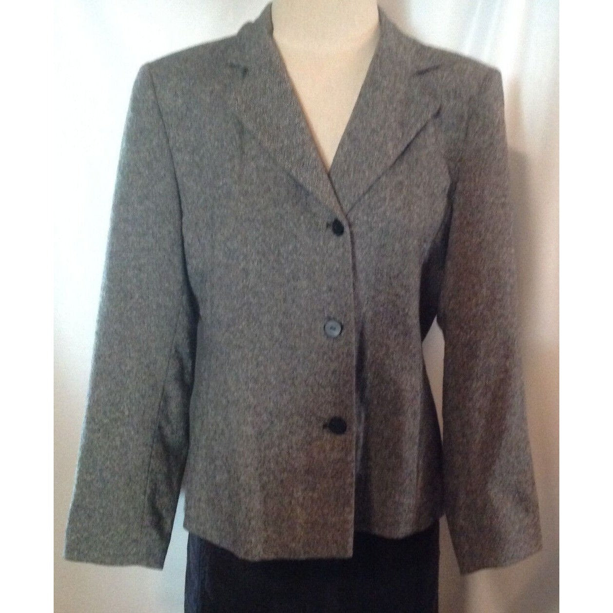 Jacket Women Liz Claiborne Size 10 Gray 3 Button Collar Long Sleeves Lined