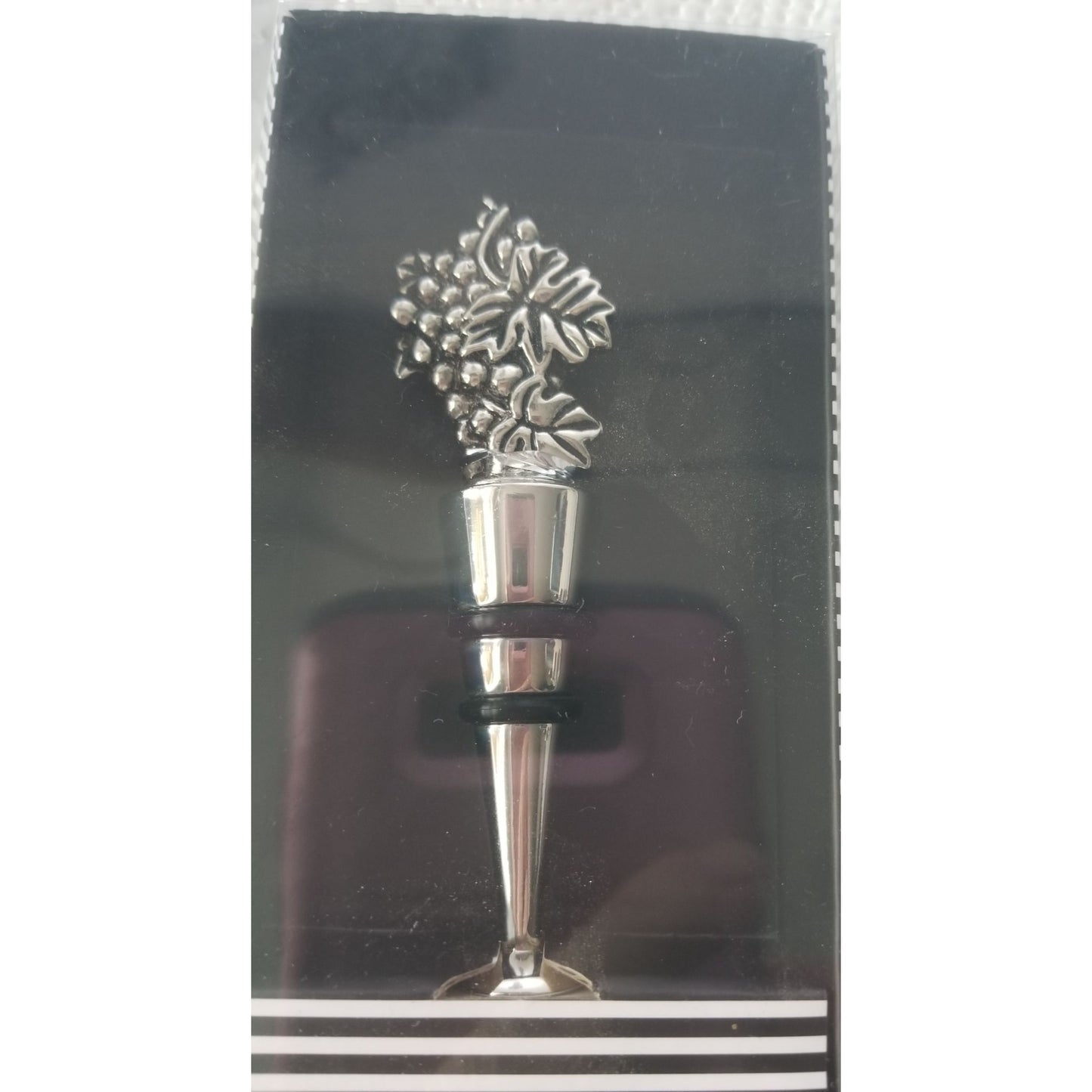 Supreme Bottle Stopper Whimsical Wine Stopper Grapes 4" x 1 1/2" Wine Things Zinc Alloy  Wine Preserver (