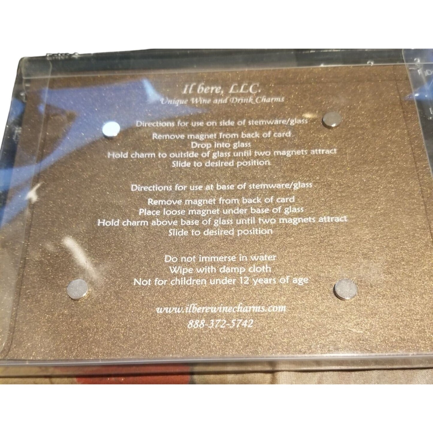 Wine Charms IL bere 4 piece Magnetic Wine bottles white red wine