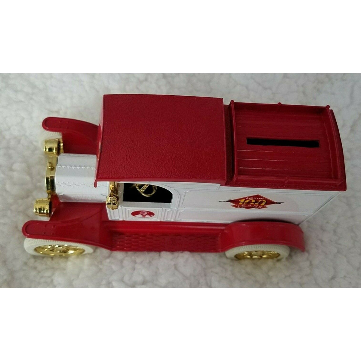 Toy Bank Die Cast  Lipton Tea Truck # 7505 White Wheels Key