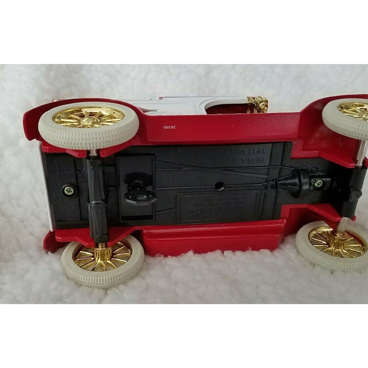 Toy Bank Die Cast  Lipton Tea Truck # 7505 White Wheels Key